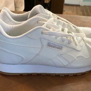 Women's size 9.5 USA white Reebok sneakers